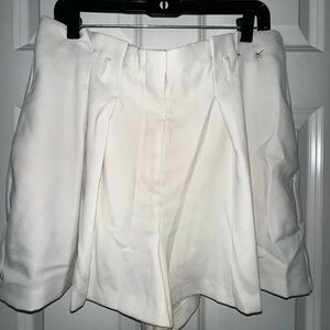 Express Classic White Women's Bermudas